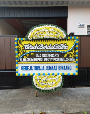 Papan Bunga Duka di Rantau Pulung
