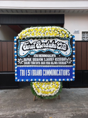 Papan Bunga Duka di Rantau Pulung